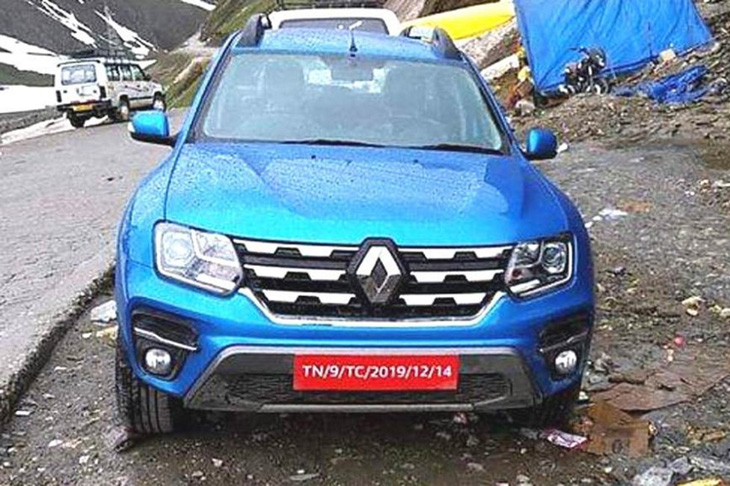 Первые фотографии обновлённого Renault Duster