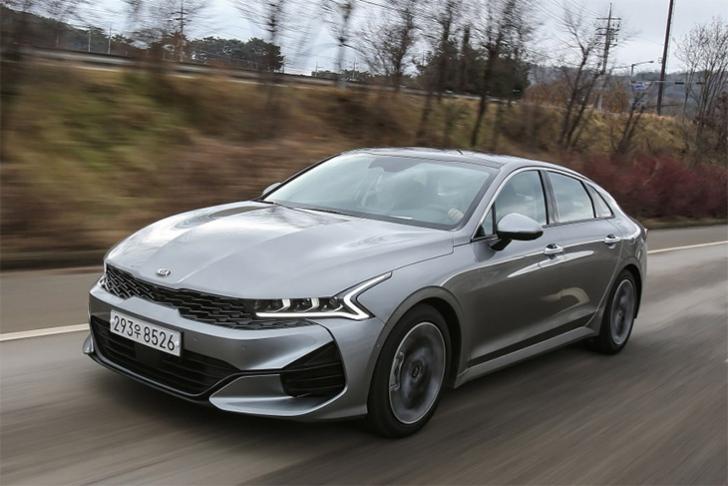 Новый Kia K5: дилеры раскрыли список комплектаций