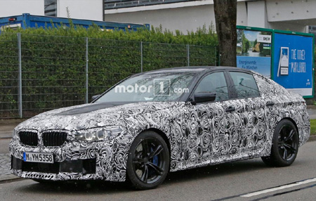 BMW тестирует новый седан M5