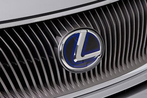 Lexus представит новую линейку моделей CT