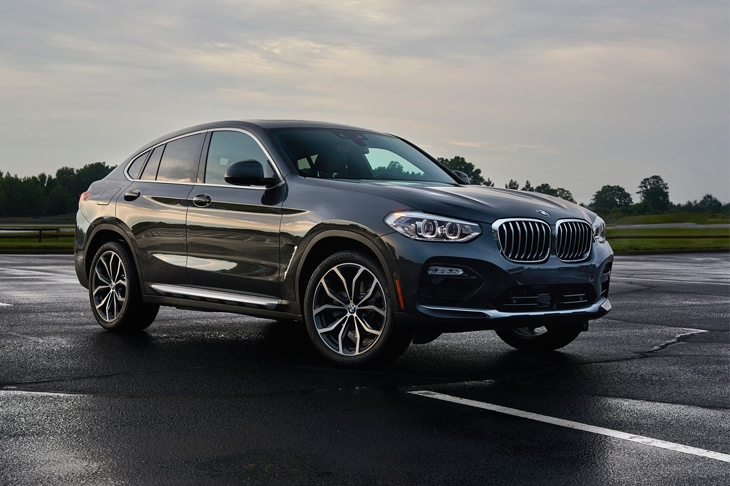 Кроссоверы BMW X3 и X4 попали под отзыв в России
