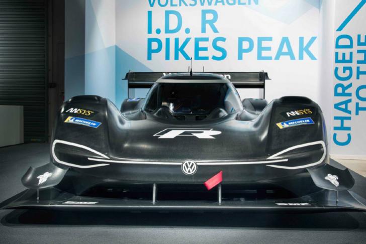Volkswagen представил гоночную модель I.D. R Pikes Peak