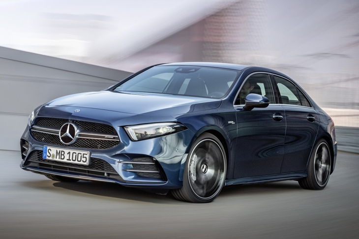 Топовый седан Mercedes-AMG A35 получил рублёвый ценник