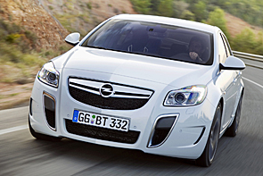 Opel объявляет цены на Insignia OPC в России