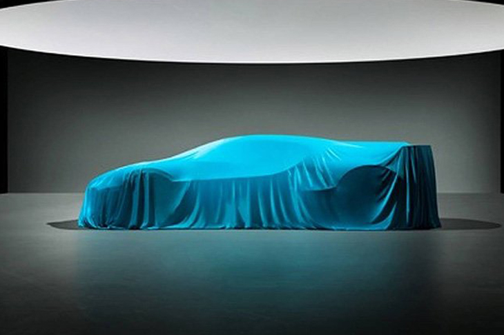 Bugatti опубликовала новый тизер гиперкара Divo