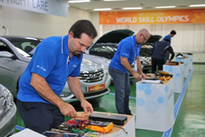 Россиянин Илья Хлыстов одержал победу на Международной олимпиаде Hyundai по владению рабочими навыками