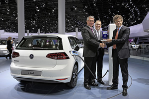 VW Golf получил премию «eCar Award 2013»