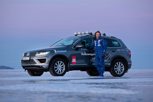 Volkswagen Touareg установил рекорд скорости по льду