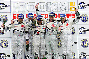 Команда Peugeot отпраздновала день победы