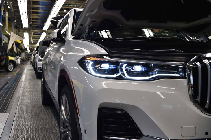 В США началось предсерийное производство BMW X7