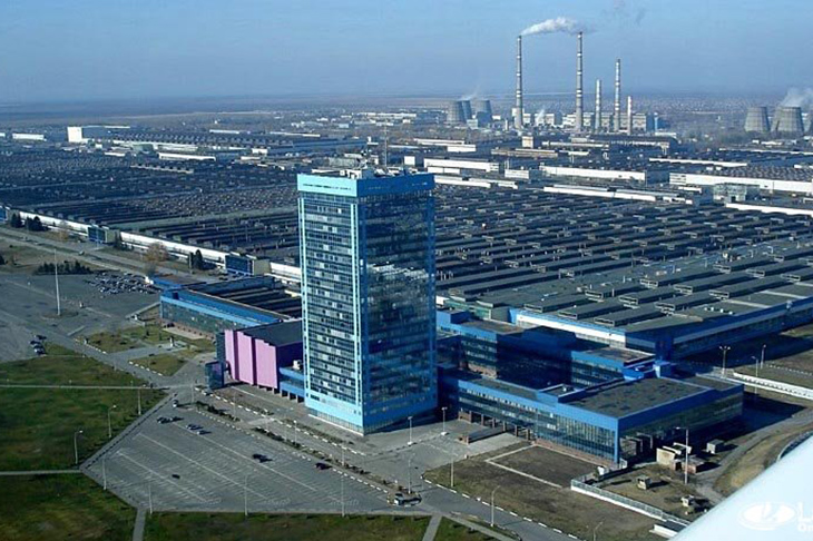 АвтоВАЗ увеличит зарплату сотрудникам на 3,5%